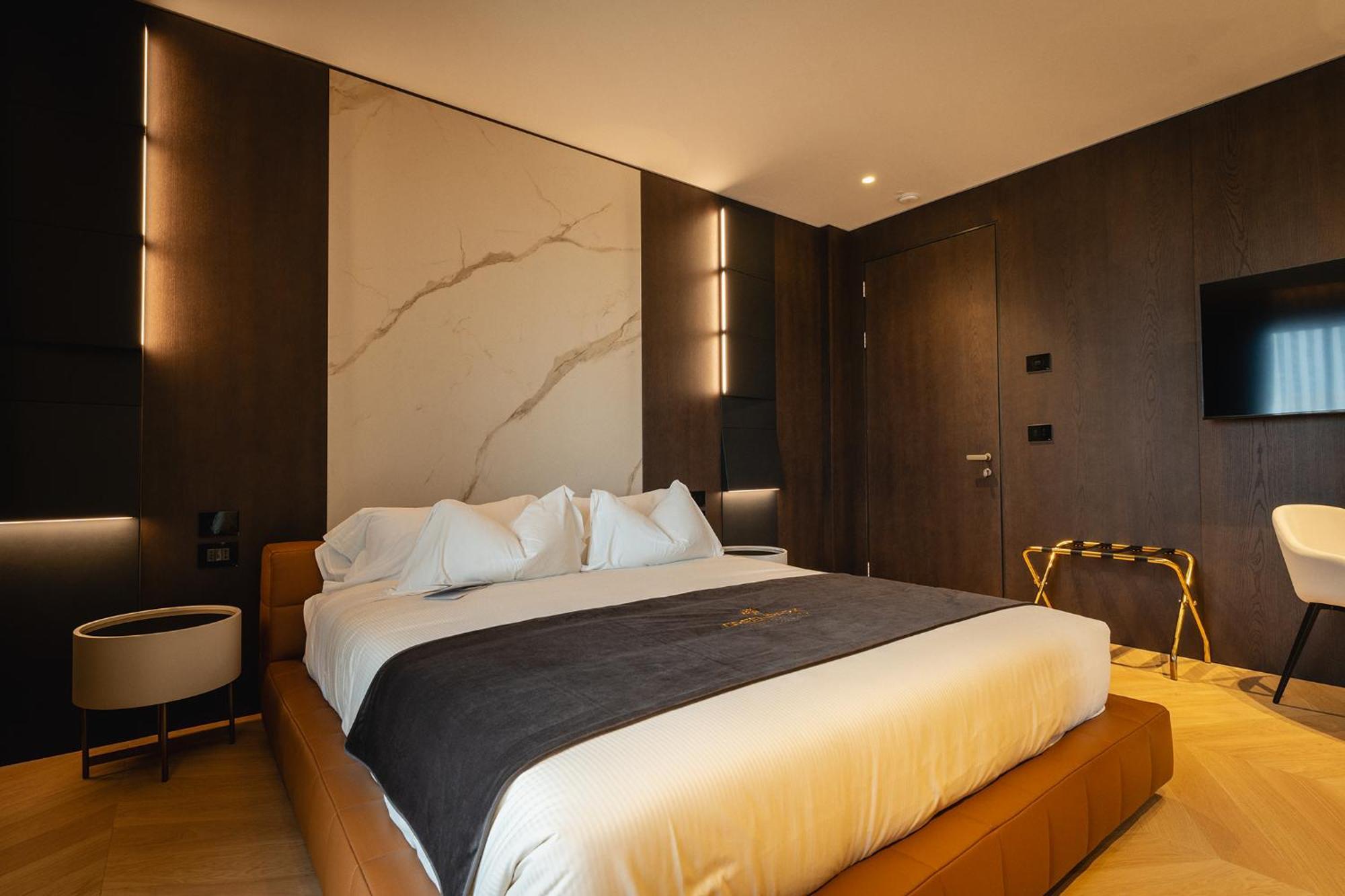 Green Park Penthouse Suite & Pool - Heated Pool - Bari Extérieur photo